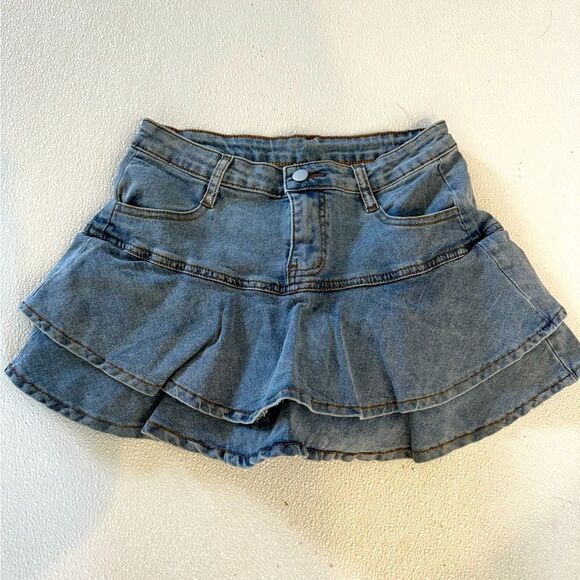 079. RUFFLE DENIM SKIRT WITH HIDDEN SHORTS! - Picture 13 of 14